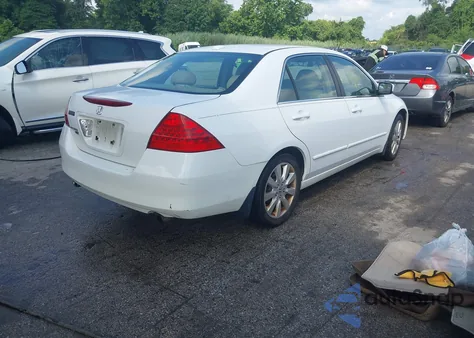 2007 Honda Accord 3.0 Ex from USA, damaged, VIN 1HGCM66897A018018